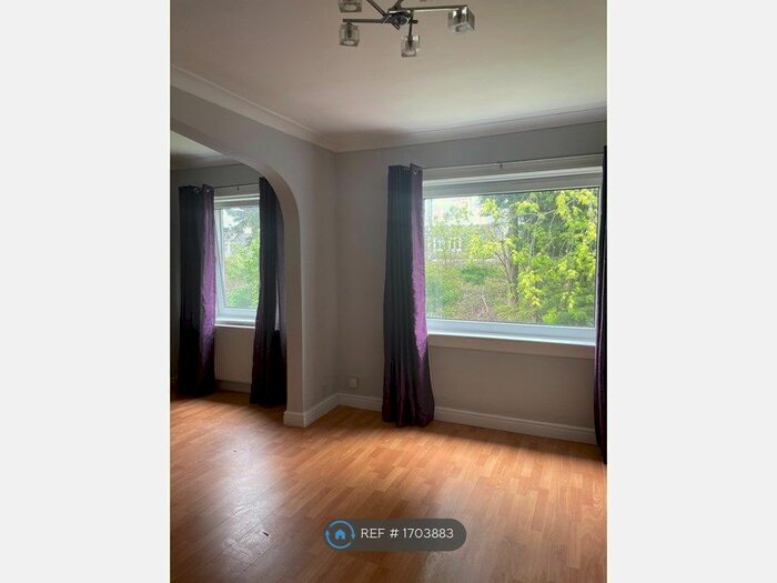 2 Bedroom Flat To Rent In Croftend Avenue, Glasgow, G44