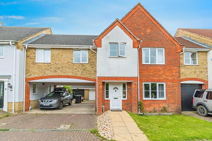 4 Bedroom Terraced House For Sale In Watson Way, Marston Moretaine, Bedford, MK43