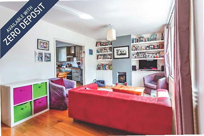 3 Bedroom Property To Rent In Daffodil Street, London, W12
