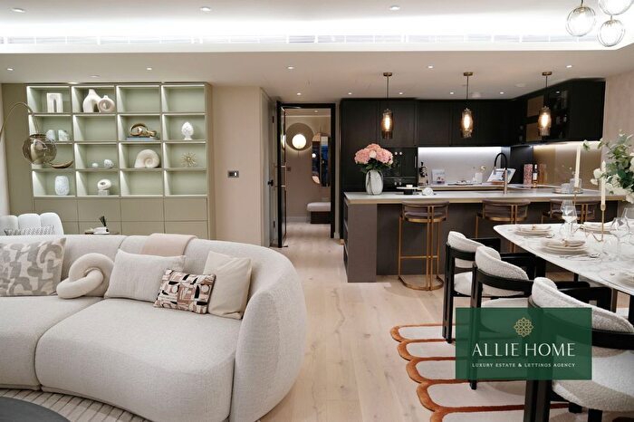 1 Bedroom Flat For Sale In Waterfront Drive, Lots Road, SW10