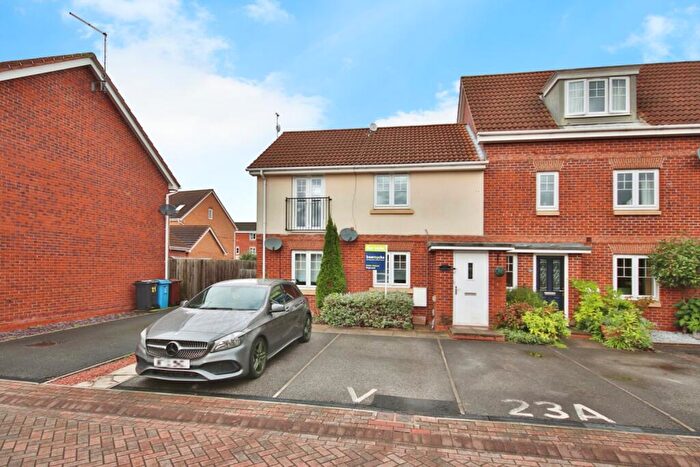 1 Bedroom Apartment For Sale In Woodheys Park, Kingswood, Hull, East Riding Of Yorkshire, HU7