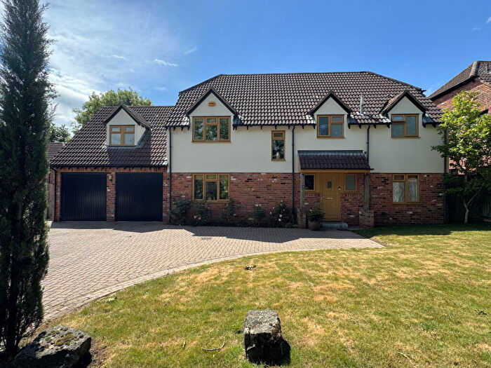 5 Bedroom Detached House For Sale In Wheathouse Copse, Great Horwood, MK17