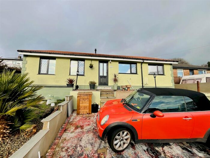 4 Bedroom Bungalow For Sale In Pennant Road, Swiss Valley, Llanelli, SA14