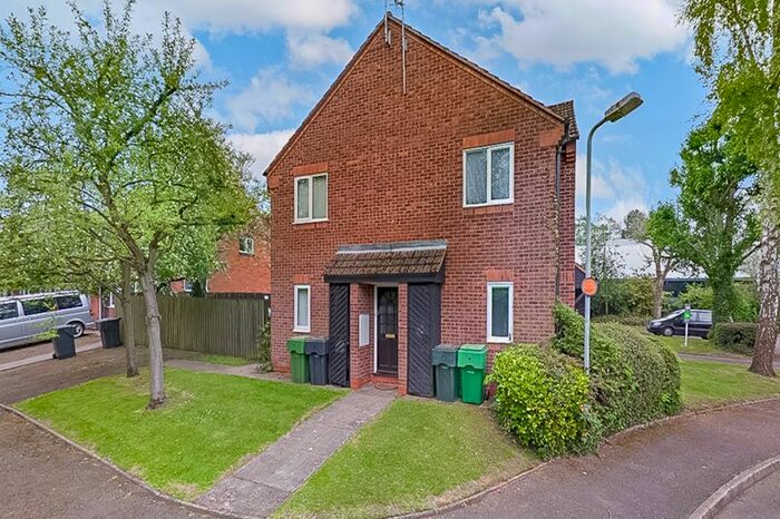 1 Bedroom Flat To Rent In Oakhurst Drive, Bromsgrove, B60