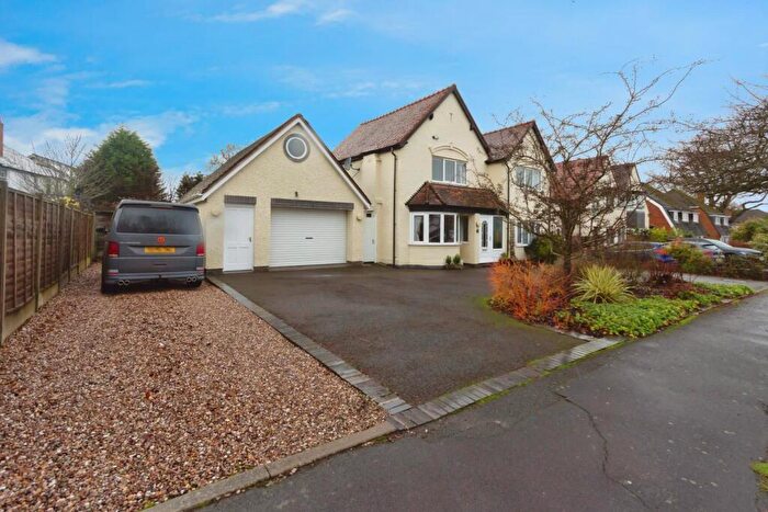 4 Bedroom Detached House For Sale In St. Gerards Road, Solihull, B91