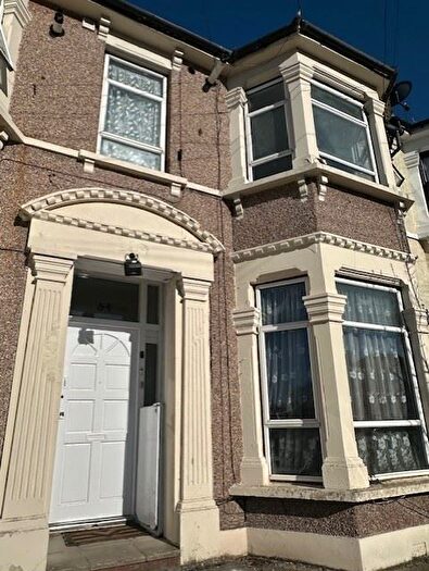 1 Bedroom Flat To Rent In Argyle Road, Ilford, IG1