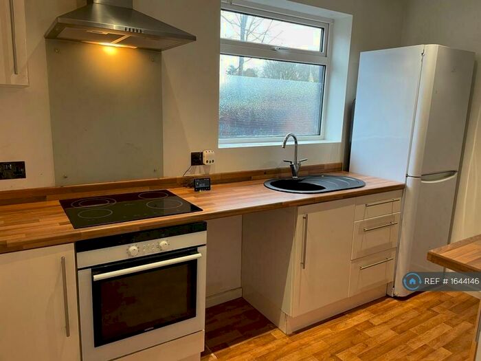 2 Bedroom Maisonette To Rent In Sunnybank Avenue, Coventry, CV3