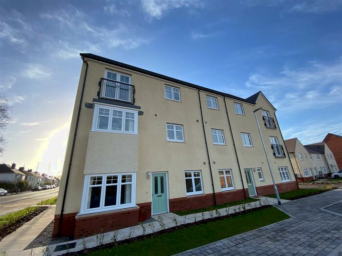 2 Bedroom Flat To Rent In Walker Point Way, Newport, NP20