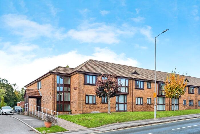 2 Bedroom Apartment For Sale In London Road, Amesbury, Salisbury, SP4