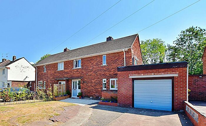 3 Bedroom Semi-Detached House For Sale In Uffington Avenue, Lincoln, LN6