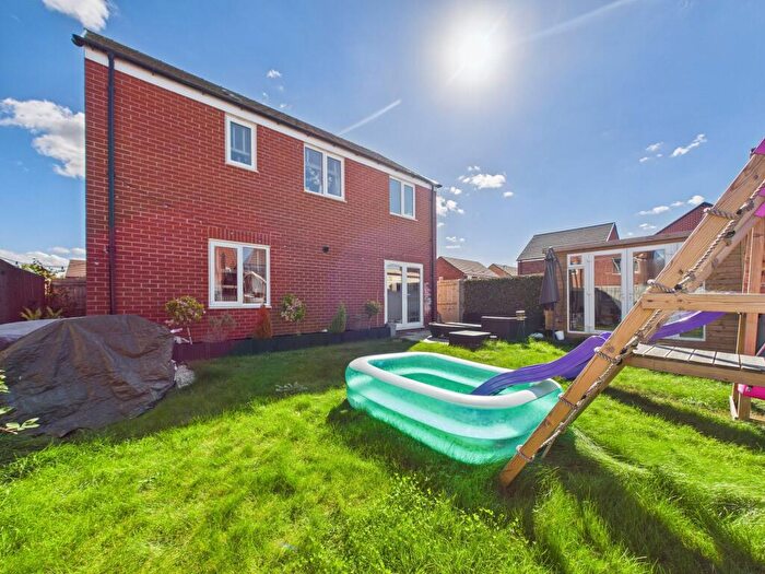 3 Bedroom Detached House For Sale In Morton Close, Hampton Gardens, PE7