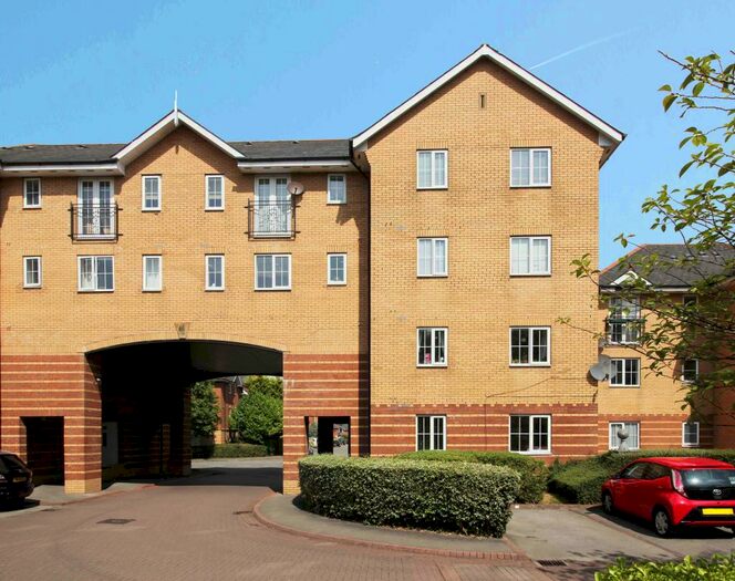 2 Bedroom Apartment To Rent In Campbell Drive, Cardiff Bay, CF11