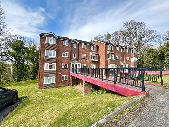 1 Bedroom Flat To Rent In Bridge Court, Craigmount, Radlett, Hertfordshire, WD7