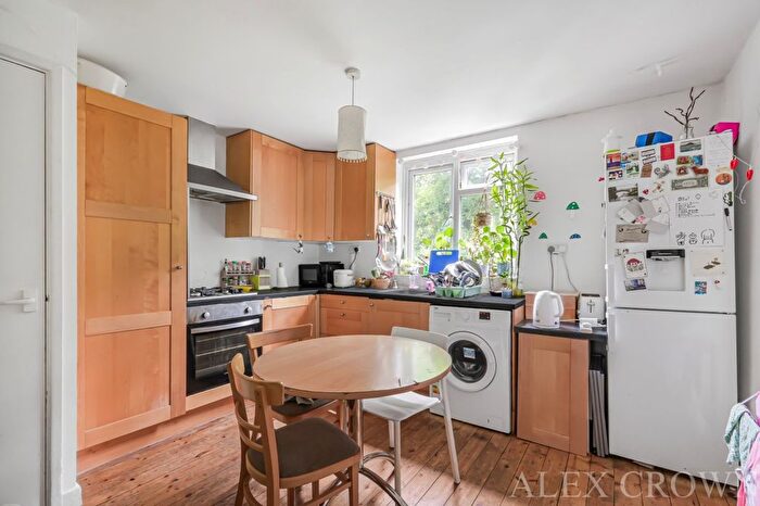 2 Bedroom Flat To Rent In Archway Road, Highgate, N6