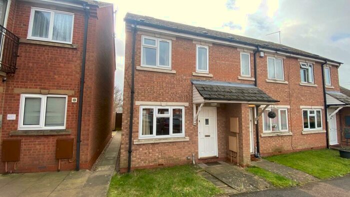 2 Bedroom End Of Terrace House To Rent In Plough Close, Rothwell, Kettering, NN14