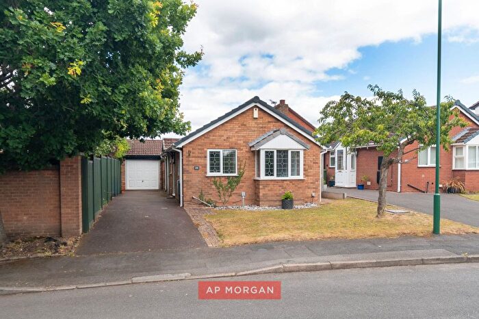 2 Bedroom Bungalow For Sale In Burnthurst Crescent, Shirley, Solihull, West Midlands, B90