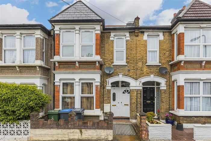 2 Bedroom Flat To Rent In Moyers Road, London, E10