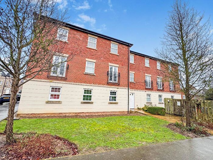 2 Bedroom Flat For Sale In Horsefair Lane, Rothwell, NN14