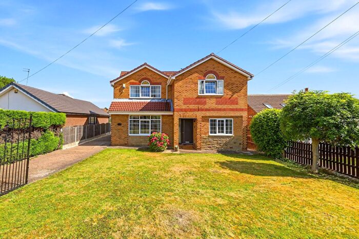 4 Bedroom Detached House For Sale In Little Hemsworth, Hemsworth, WF9