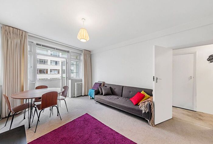 1 Bedroom Flat To Rent In Ormonde Court, Upper Richmond Road, London, West Putney, London, SW15