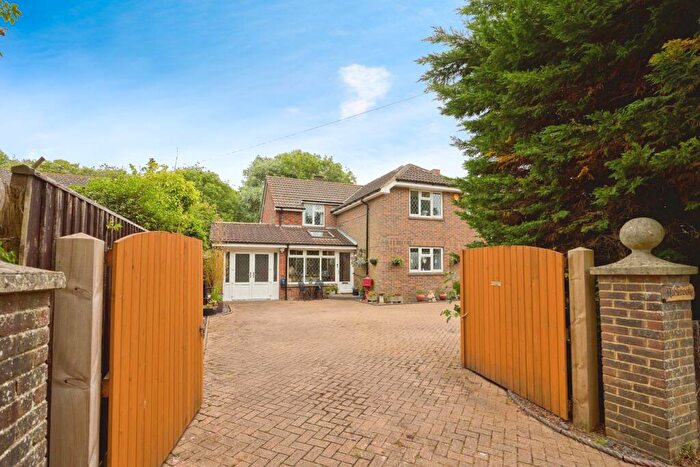 4 Bedroom Detached House For Sale In Blackwater, Newport, Isle Of Wight, PO30