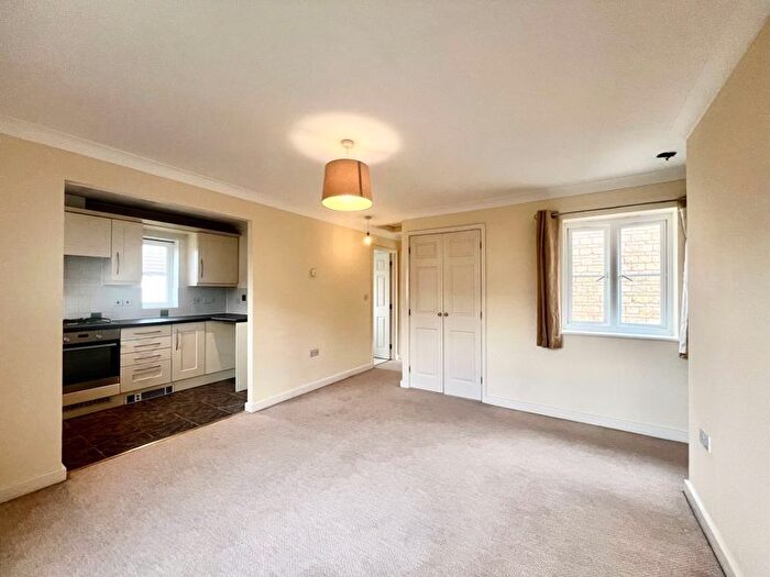 2 Bedroom Flat For Sale In Charlotte Court, Calne, SN11