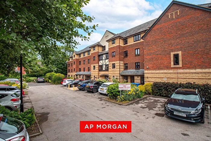 1 Bedroom Flat For Sale In Belfry Drive, Wollaston, Stourbridge, West Midlands, DY8