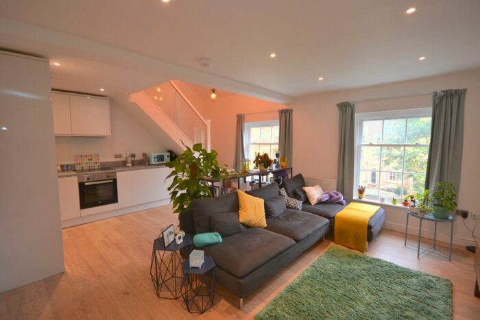 2 Bedroom Flat To Rent In Albion Place, Northampton, NN1