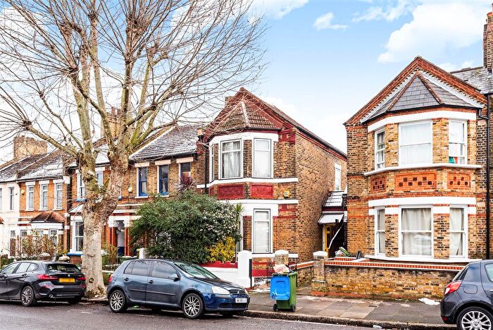 4 Bedroom Terraced House To Rent In Griffin Road, London, SE18