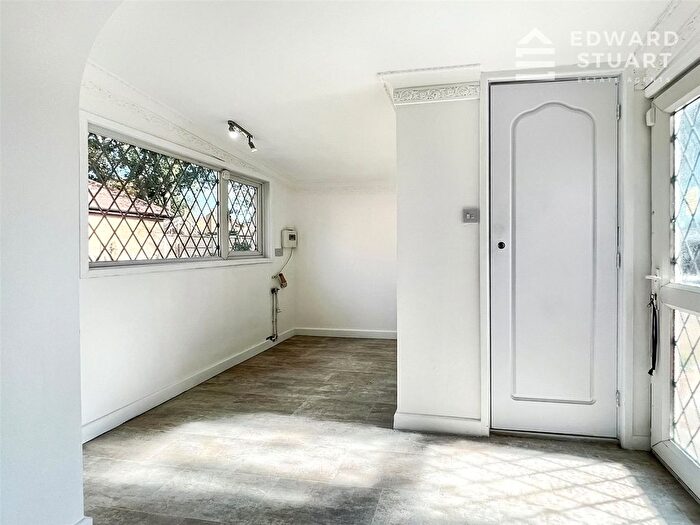 2 Bedroom Bungalow For Sale In Peterborough Road, Crowland, Peterborough, Lincolnshire, PE6