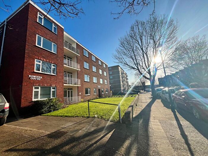 2 Bedroom Apartment To Rent In Outram Road, Southsea, Hampshire, PO5