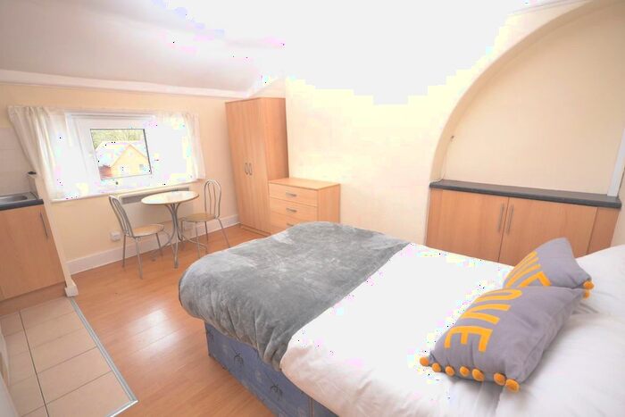 Studio To Rent In Oxford Road, Reading, RG1