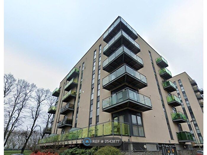 2 Bedroom Flat To Rent In Academy Way, Dagenham, RM8