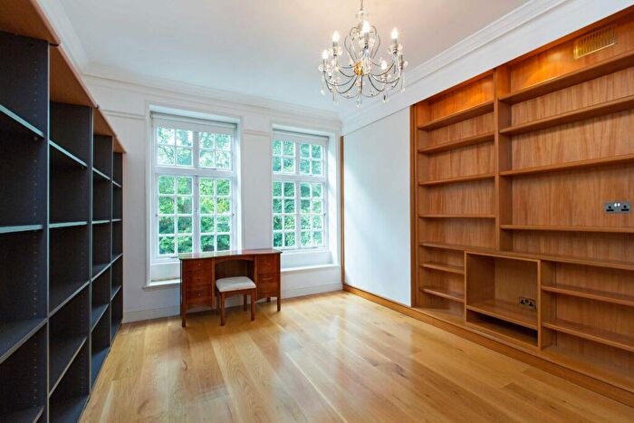 2 Bedroom Apartment To Rent In Hanover House, St Johns Wood High Street, St Johns Wood, London, NW8