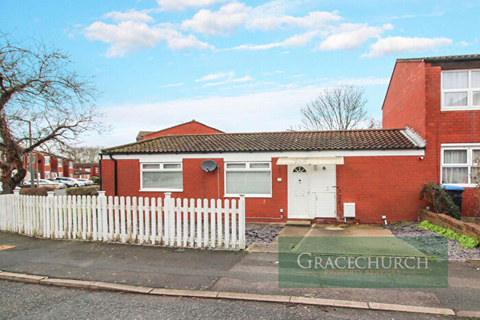 1 Bedroom Bungalow For Sale In Newteswell Drive, Waltham Abbey, EN9