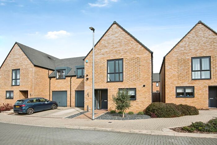 4 Bedroom Semi Detached House For Sale In Rusling Way, Stevenage, Hertfordshire, SG1