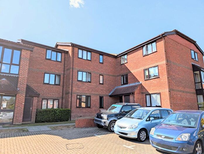 1 Bedroom Flat To Rent In Tanyard Close, Horsham, RH13