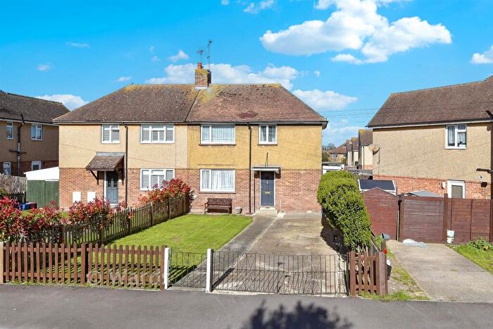 3 Bedroom Semi Detached House For Sale In Walmer Road, Whitstable, Kent, CT5