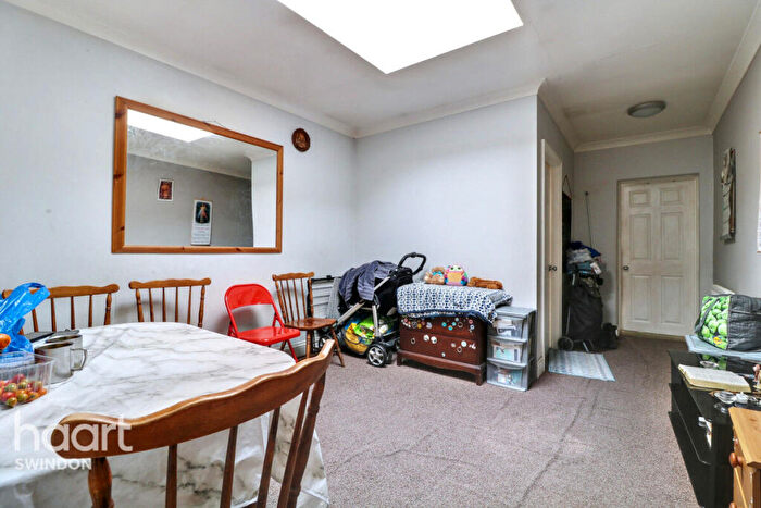 1 Bedroom Flat For Sale In Salisbury Street, Swindon, SN1