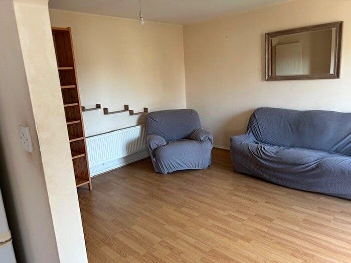 2 Bedroom Flat To Rent In Labrador Quay, Marina, M50