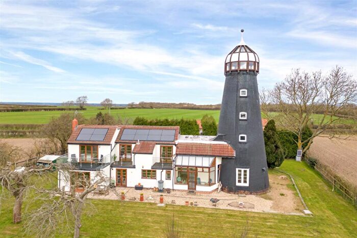 5 Bedroom Detached House For Sale In Priestgate, East Markham, Newark, NG22