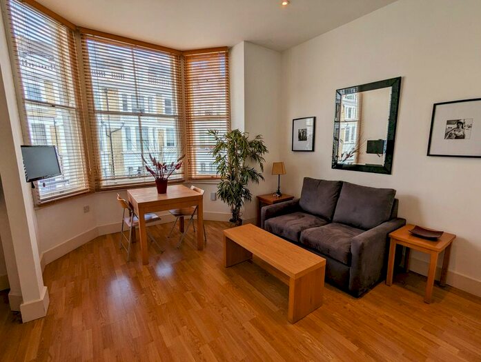 1 Bedroom Studio To Rent In Coleherne Road, London, SW10