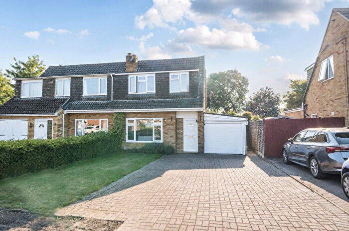 3 Bedroom Semi-Detached House For Sale In Robert Way, Mytchett, Surrey, GU16