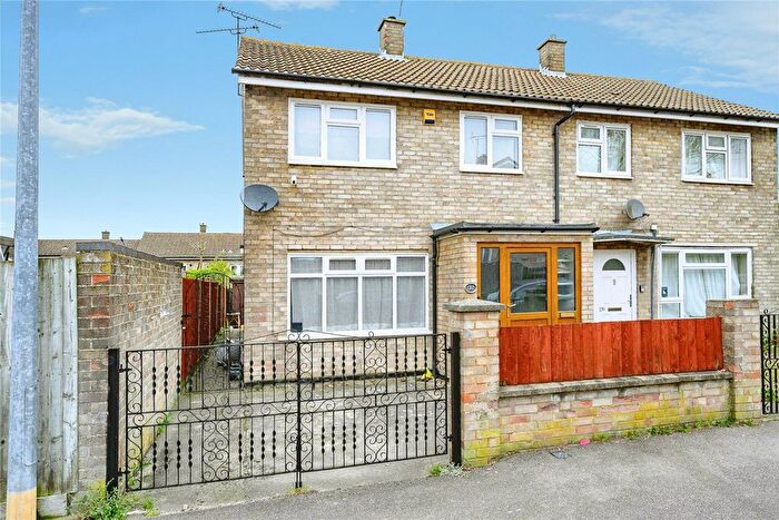 2 Bedroom Semi Detached House For Sale In Leaf Road, Houghton Regis, Dunstable, Bedfordshire, LU5