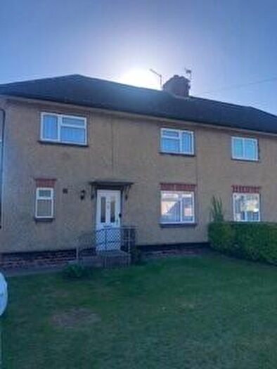 3 Bedroom Semi-Detached House To Rent In Vaughan Road, Stotfold, Hitchin, SG5