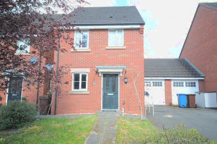 3 Bedroom Link Detached House To Rent In Candler Drive, Stone, ST15