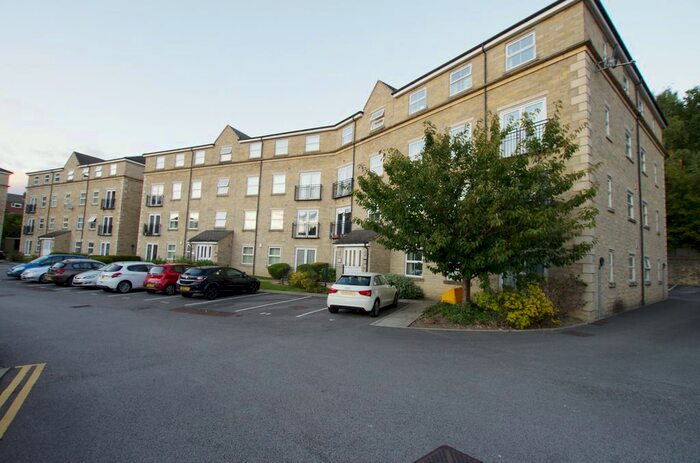 1 Bedroom Flat To Rent In Winding Rise, Bailiff Bridge, Brighouse, HD6