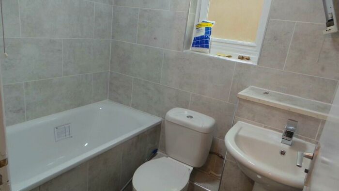 1 Bedroom Flat To Rent In Lavender Hill, London, SW11