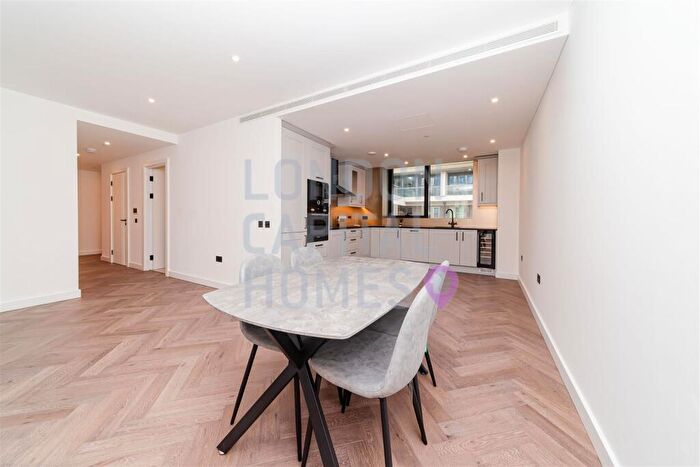2 Bedroom Apartment To Rent In Merino Gardens, London, E1W