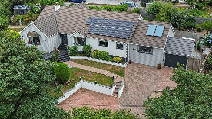 3 Bedroom Detached Bungalow For Sale In School Hill, Shortlanesend, Truro, TR4